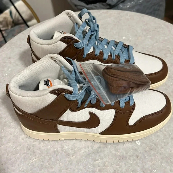 Men’s Nike Dunk High - Picture 3 of 12